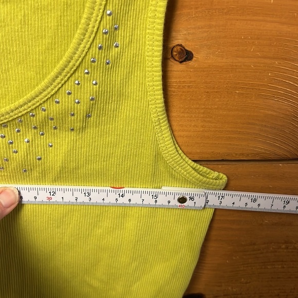 St. John's Bay Women’s Tank Top Shirt Large Green Beaded Neck Ladies Ribbed Soft - Picture 2 of 8